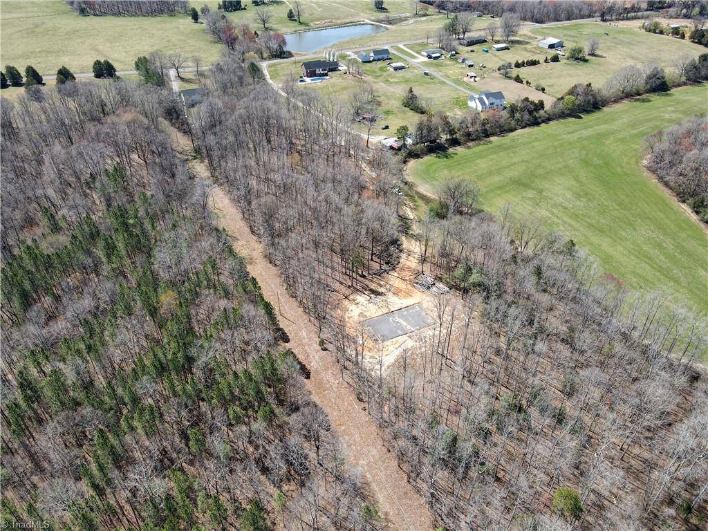 Mocksville, NC 27028,152 Paw Paw LN