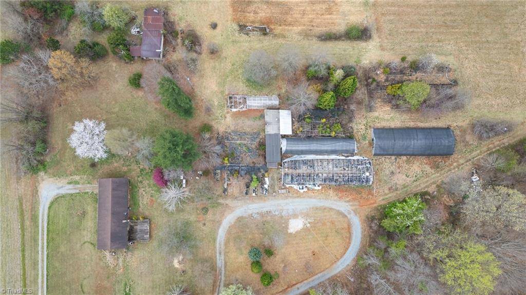 Mocksville, NC 27028,184 Daisy LN