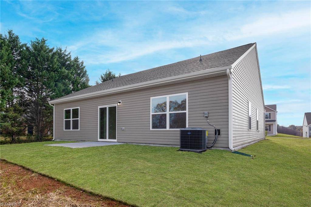 King, NC 27021,125 Courtland DR