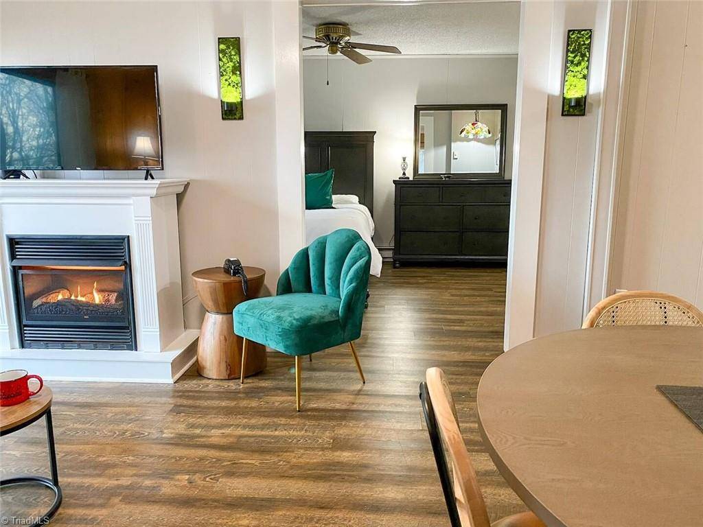 Beech Mountain, NC 28604,103 Mid Holiday LN