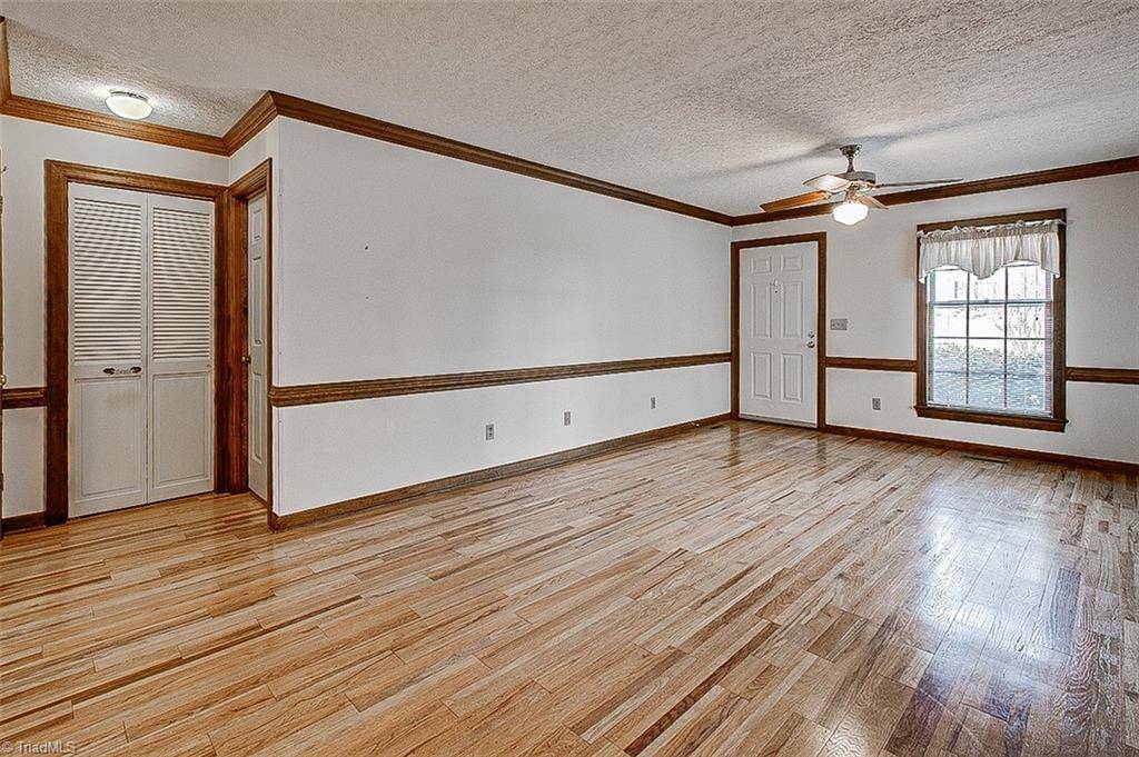 Asheboro, NC 27203,330 W Presnell ST #26
