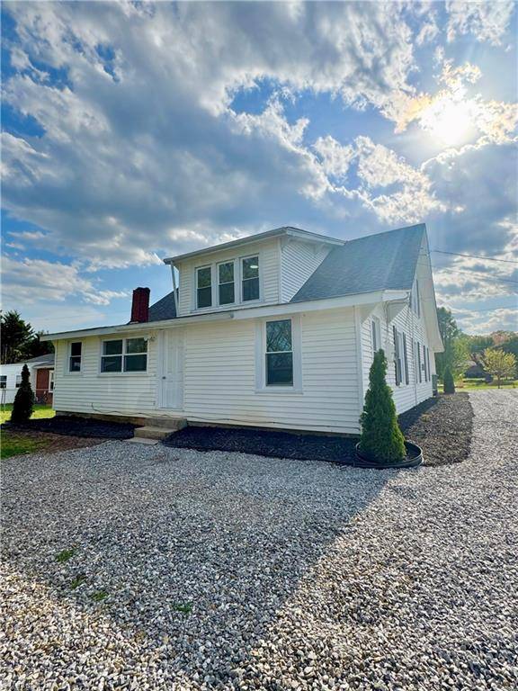 North Wilkesboro, NC 28659,236 Cricket Clubhouse RD