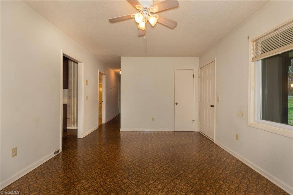 North Wilkesboro, NC 28659,343 Gilliam RD