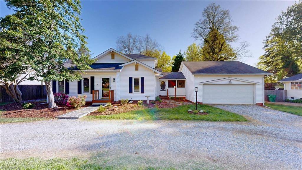 High Point, NC 27265,905 Old Winston RD