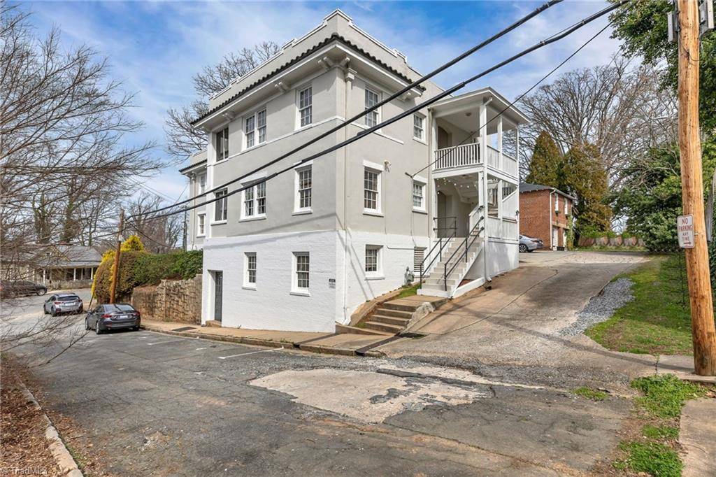 Winston-salem, NC 27101,72 West End BLVD #3