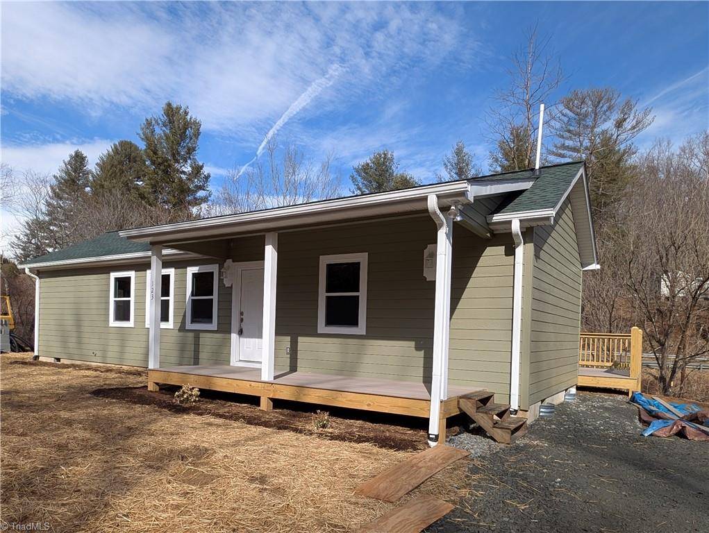 Sparta, NC 28675,123 Southside DR