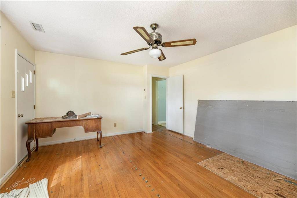Mcleansville, NC 27301,5311 Mcleansville RD