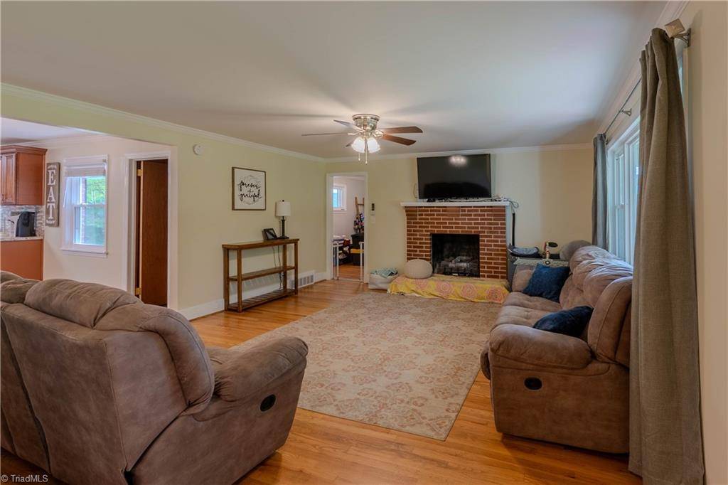 Siloam, NC 27047,5446 Siloam RD