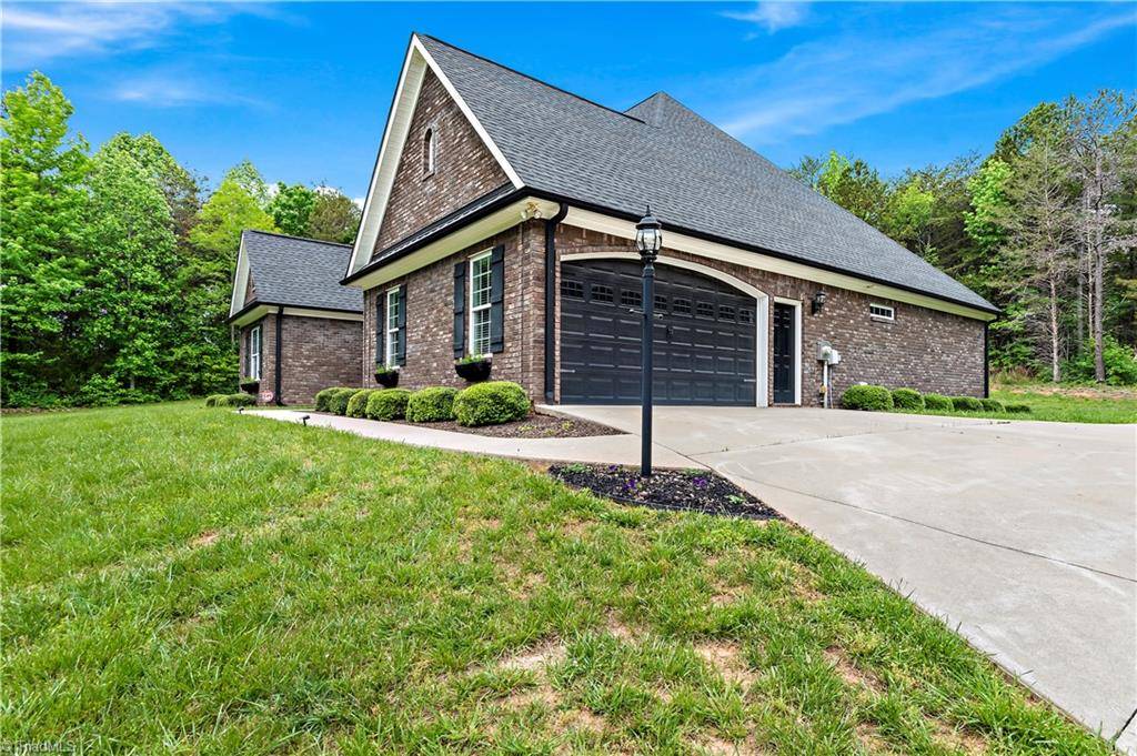 Lewisville, NC 27023,7567 Thriftwood CT