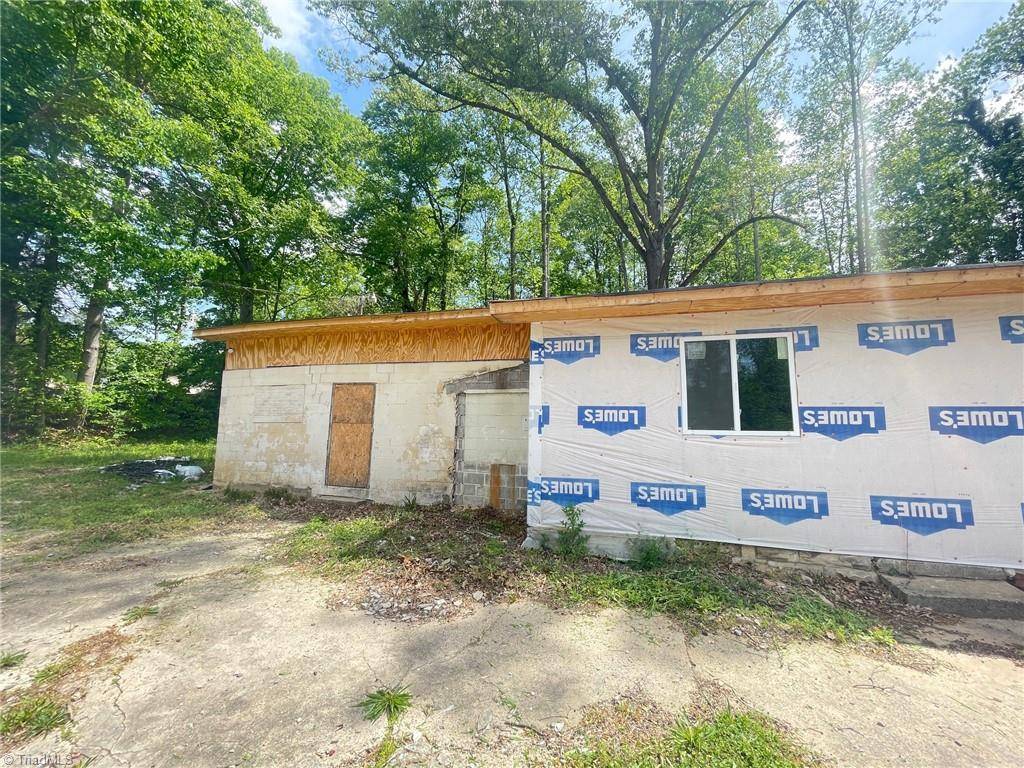 Winston-salem, NC 27105,4721 Baux Mountain RD
