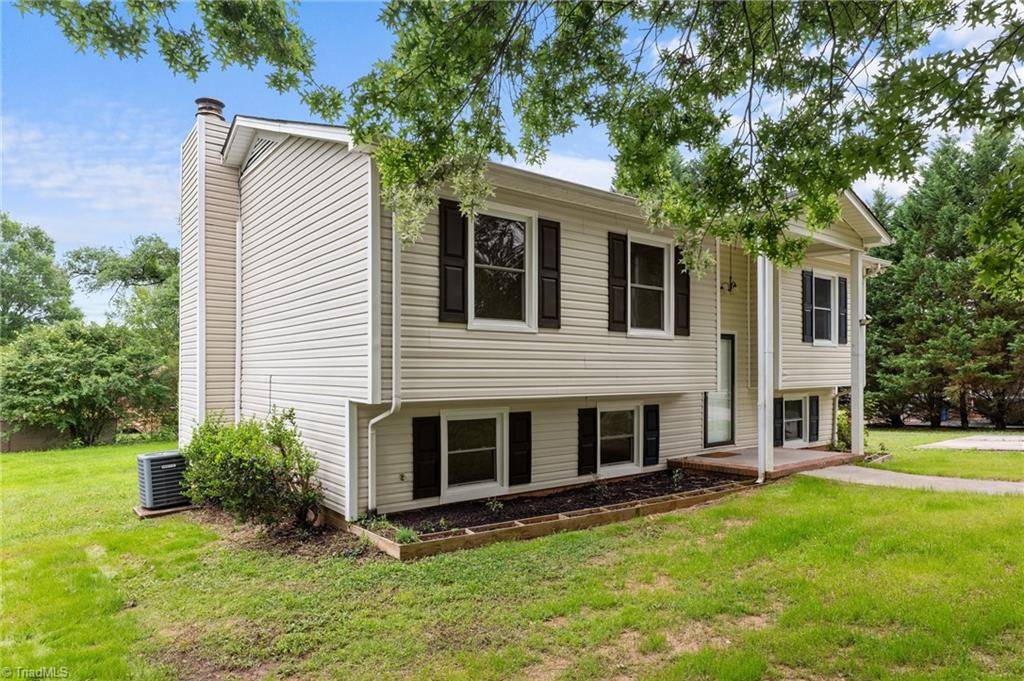 Stoneville, NC 27048,131 Springdale DR