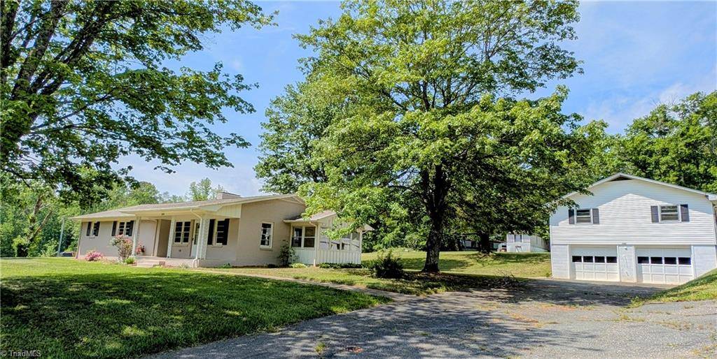 Mount Airy, NC 27030,1299 N Franklin RD