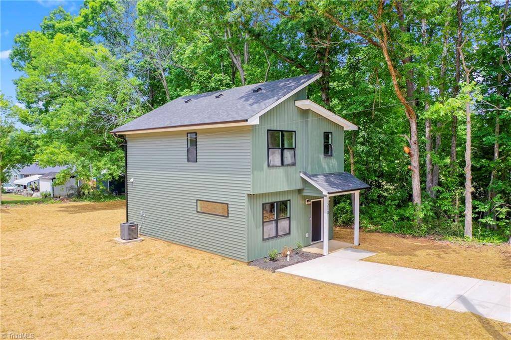 Liberty, NC 27298,210 S Carter ST