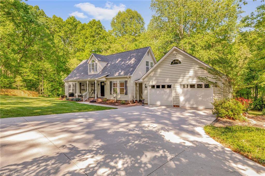 Oak Ridge, NC 27310,8643 Haw River RD