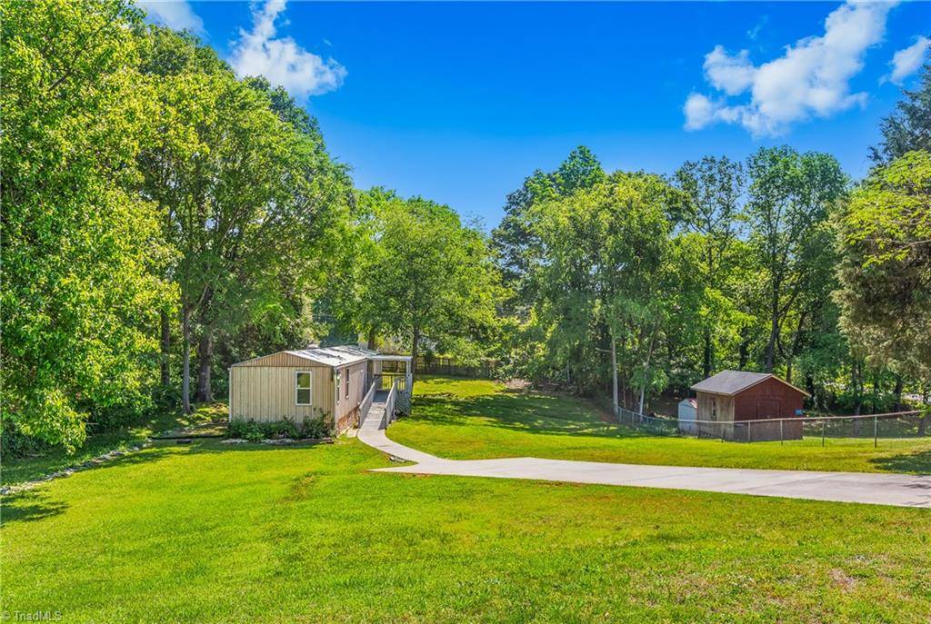 Thomasville, NC 27360,421 Calvin RD