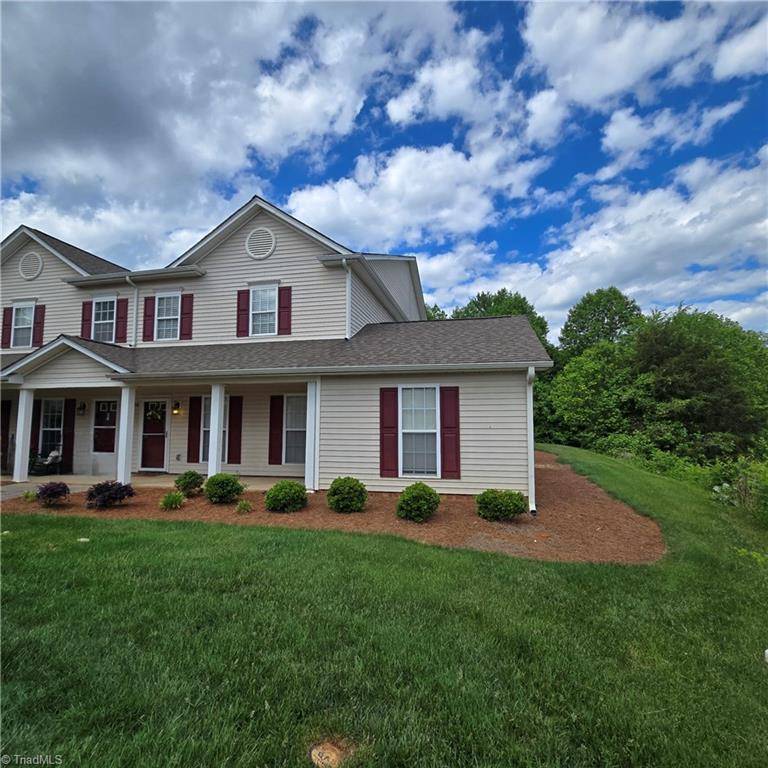 Advance, NC 27006,172 Pinewood LN #104
