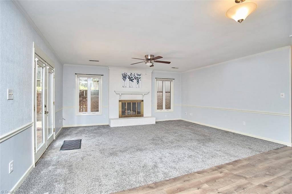 Winston-salem, NC 27104,106 Stonemoor DR
