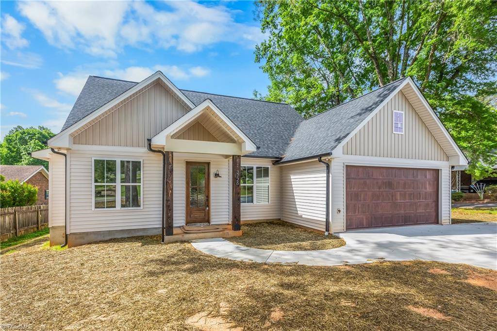 Winston-salem, NC 27106,3726 Yadkinville RD