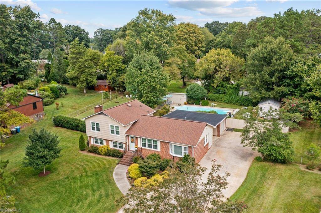 Salisbury, NC 28147,206 Cedarwood DR