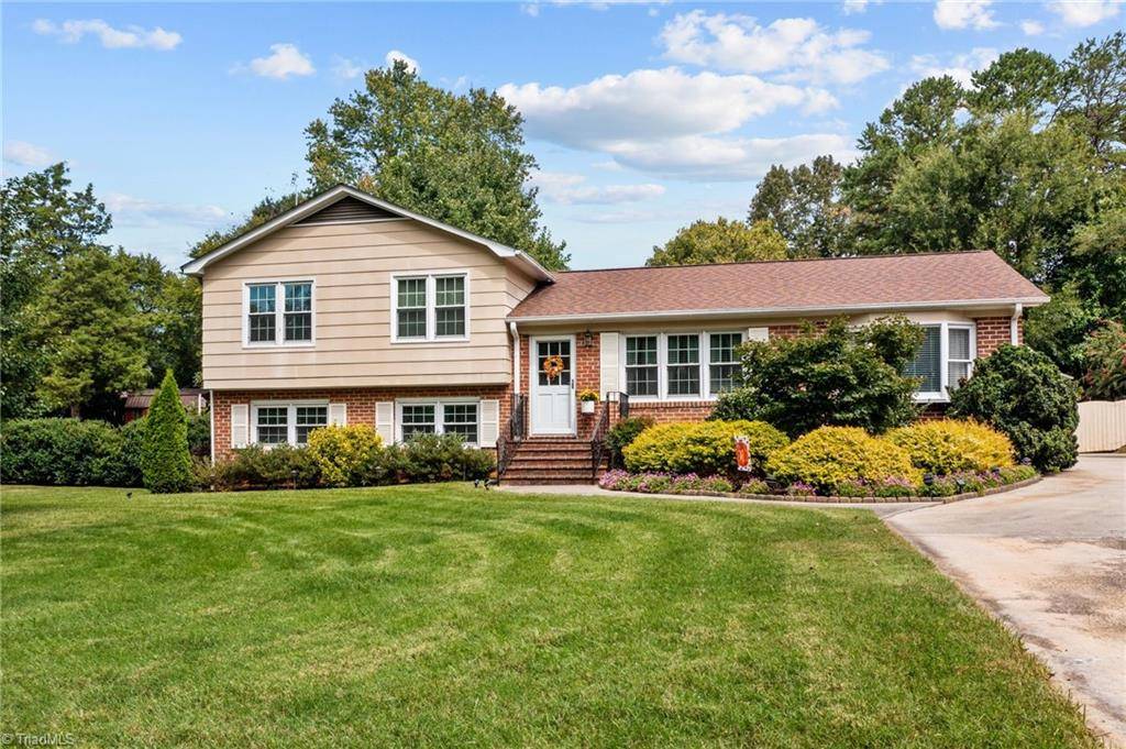 Salisbury, NC 28147,206 Cedarwood DR