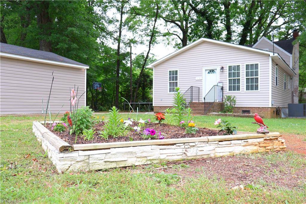 Burlington, NC 27215,1536 Granville ST