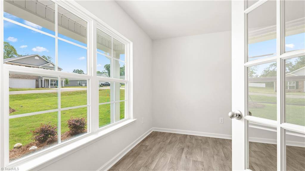 King, NC 27021,149 Preston Oaks DR