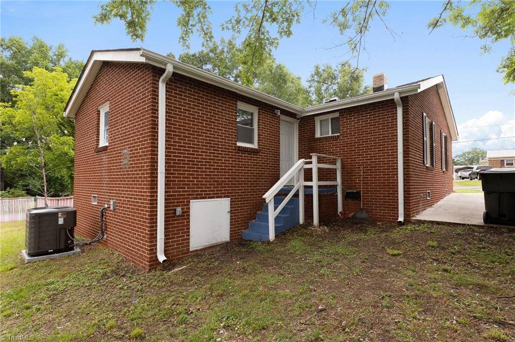 Burlington, NC 27217,630 Lincoln ST