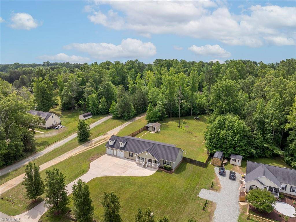 Burlington, NC 27217,3226 Sundance DR