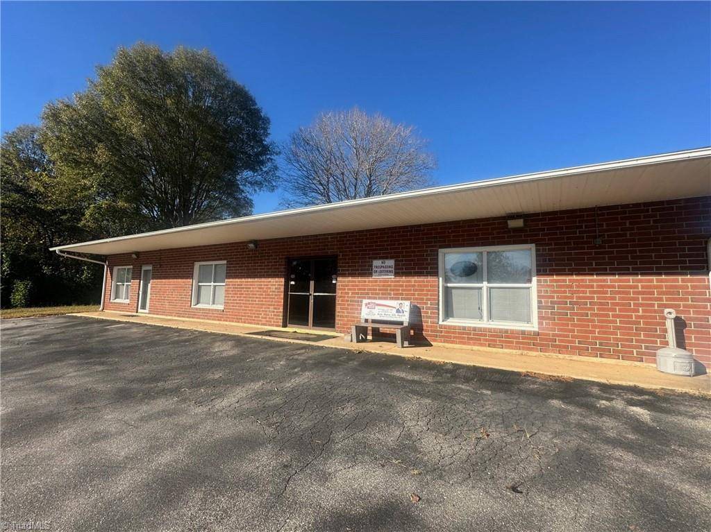 Stoneville, NC 27048,101 W Main ST