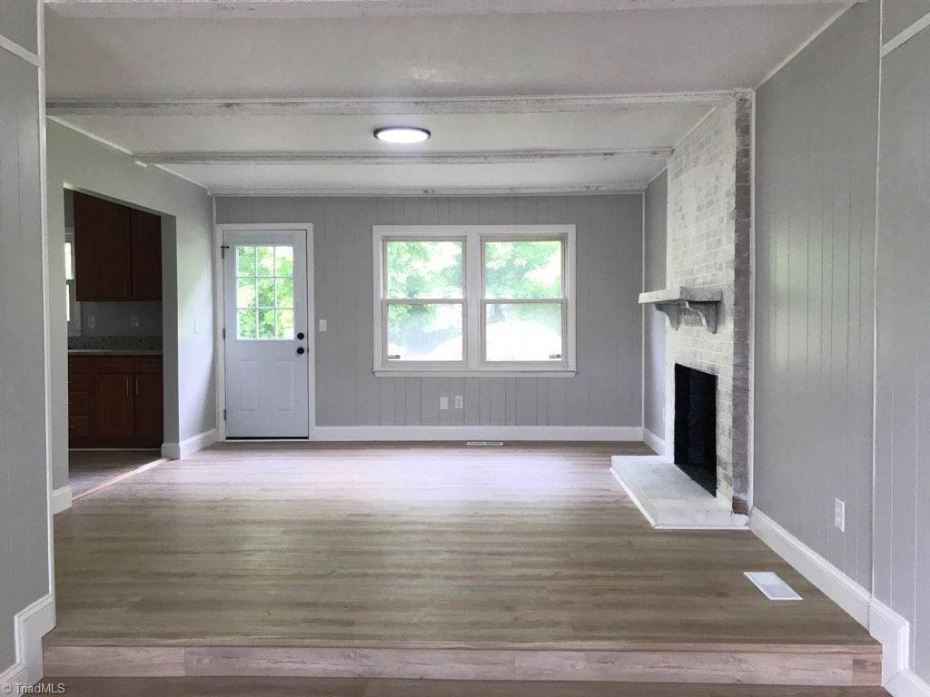 High Point, NC 27260,807 Rosecrest DR