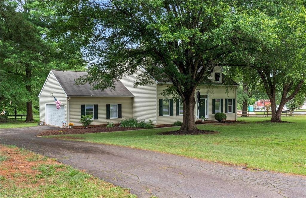 Mocksville, NC 27028,173 Pine Valley RD