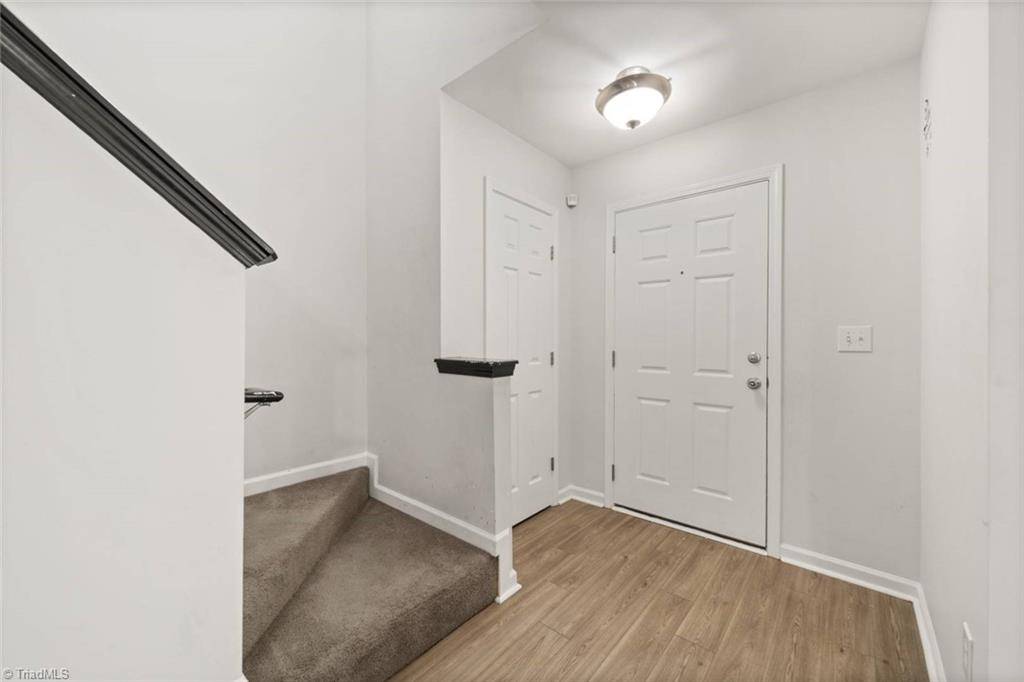 Winston-salem, NC 27127,4015 Heather View LN
