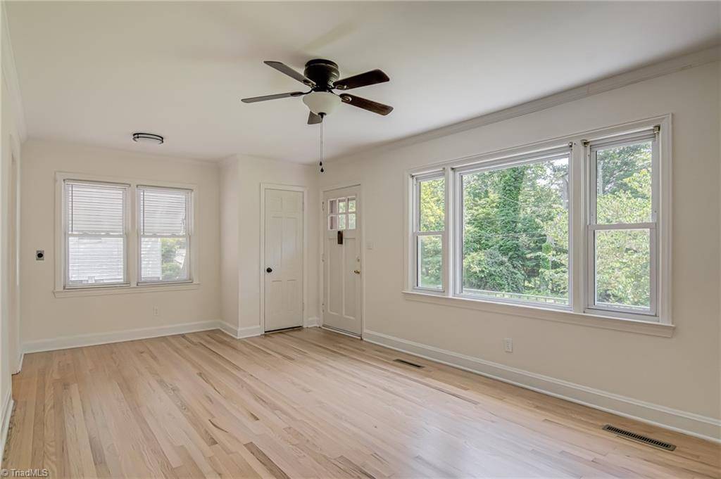 Winston-salem, NC 27106,2025 Spradlin ST