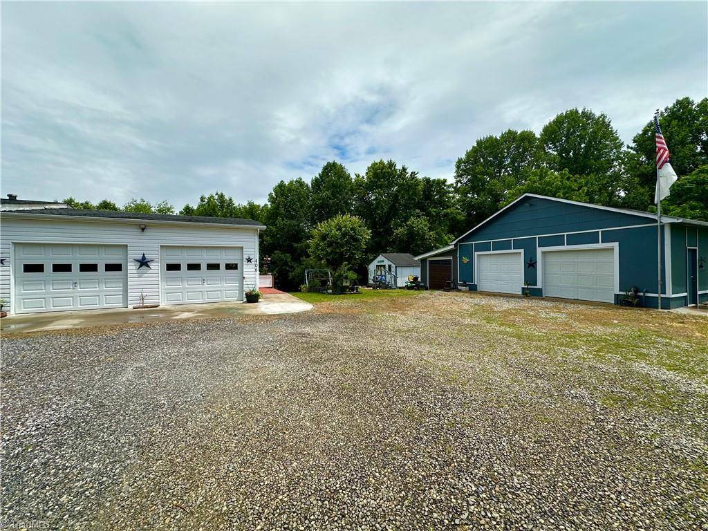 Millers Creek, NC 28651,406 N Oakgrove EXT