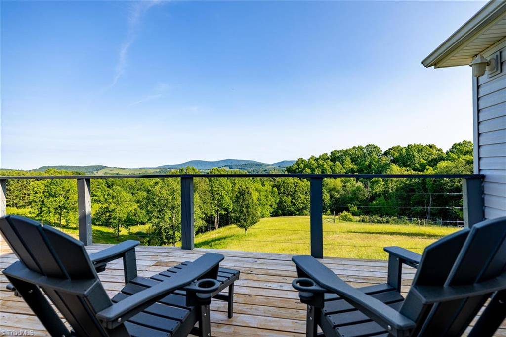 Sparta, NC 28675,347 Hickory Mountain RD