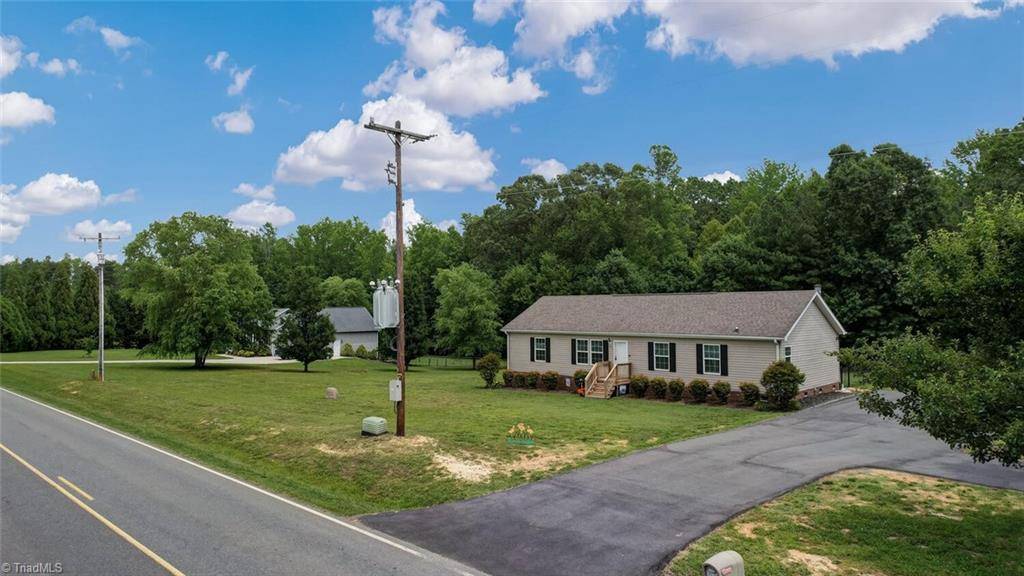 Reidsville, NC 27320,717 Sandy Cross RD
