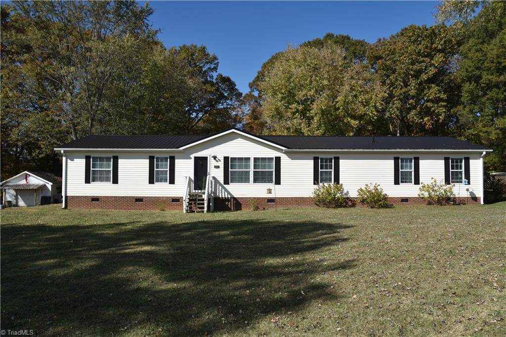 King, NC 27021,621 Southern RD