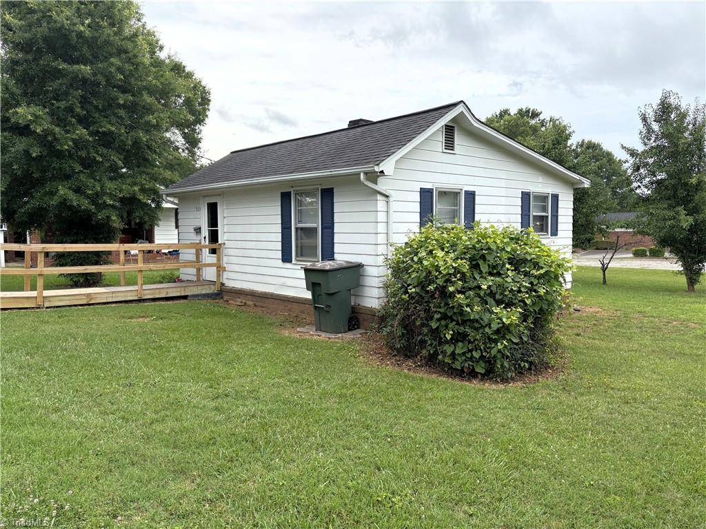 Mayodan, NC 27027,905 W Jefferson ST