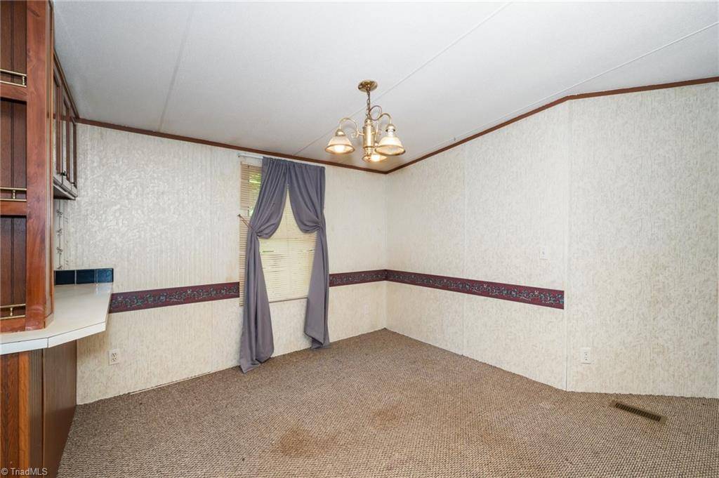 Burlington, NC 27217,1034 Apple Blossom LN
