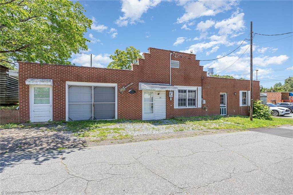 Liberty, NC 27298,111 W Starmount AVE