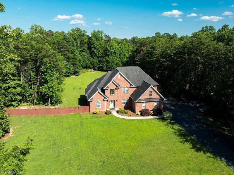 Winston-salem, NC 27107,4176 Gumtree RD