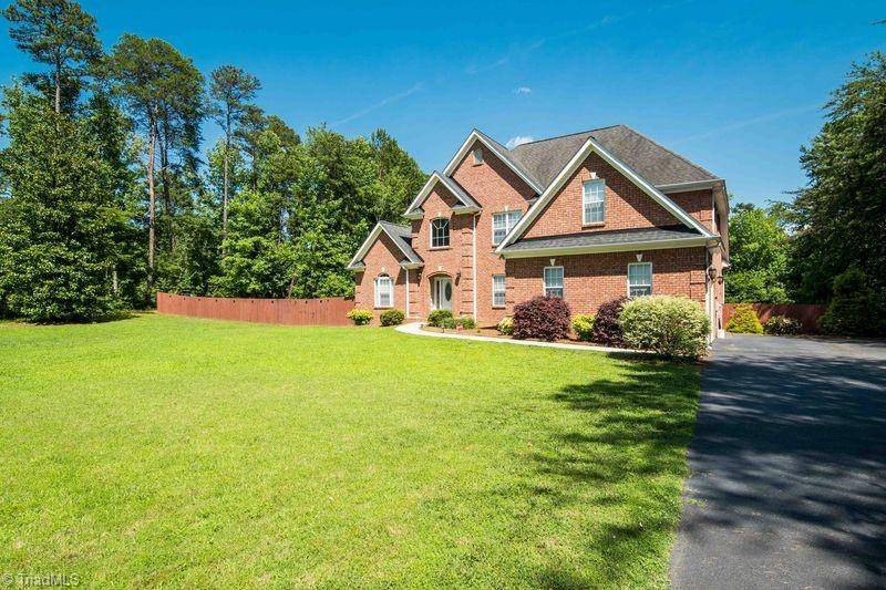 Winston-salem, NC 27107,4176 Gumtree RD