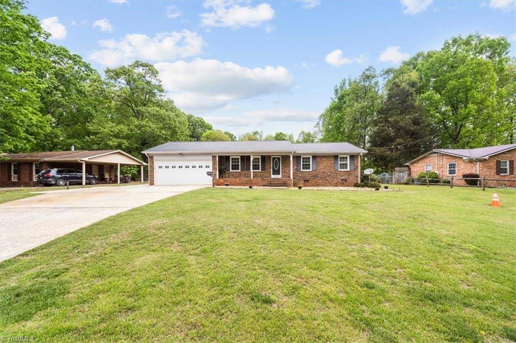 Siler City, NC 27344,410 W 10th ST