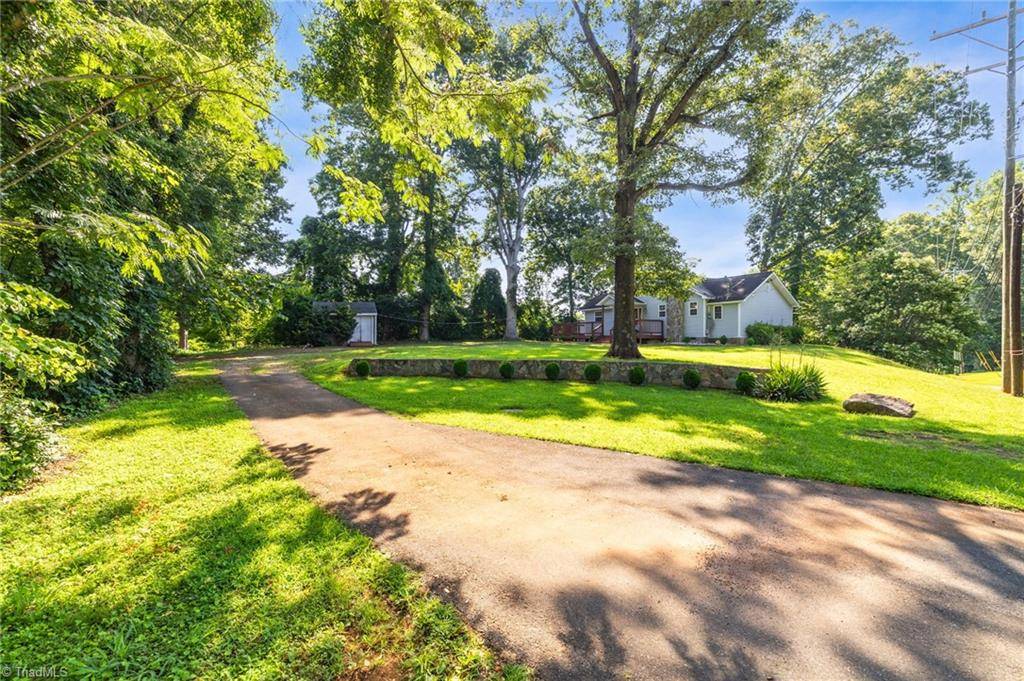 Winston-salem, NC 27101,4237 Old Greensboro RD