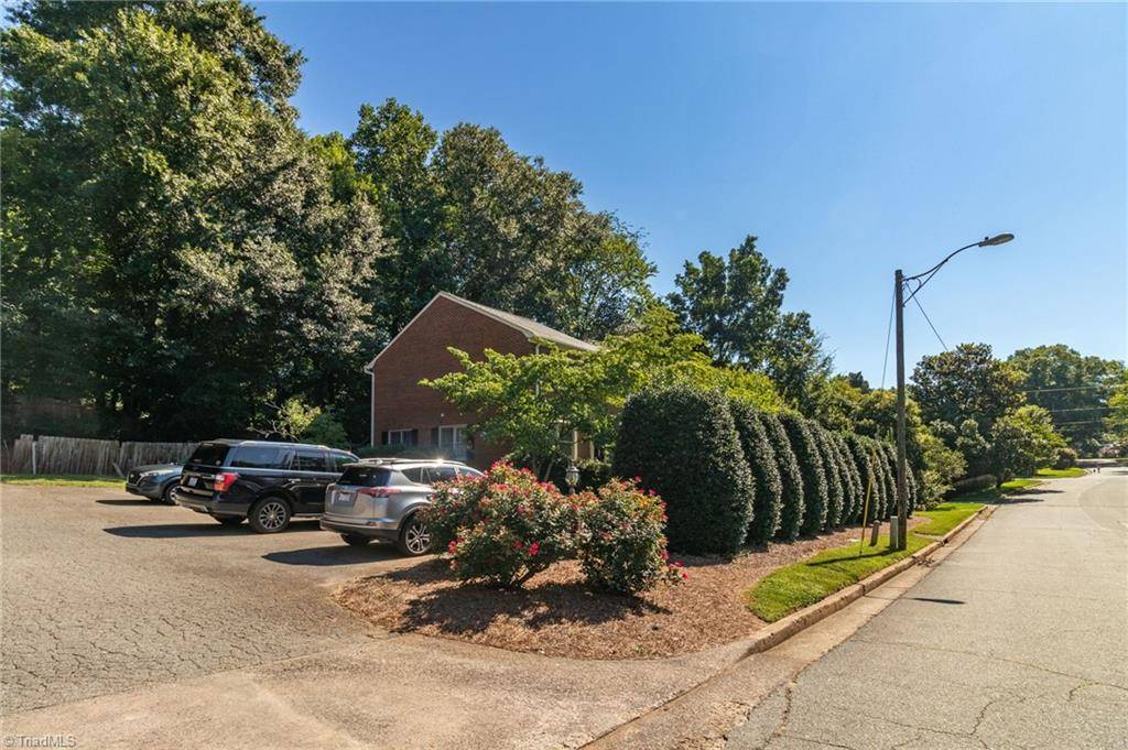 Winston-salem, NC 27104,2583 Spring Garden RD