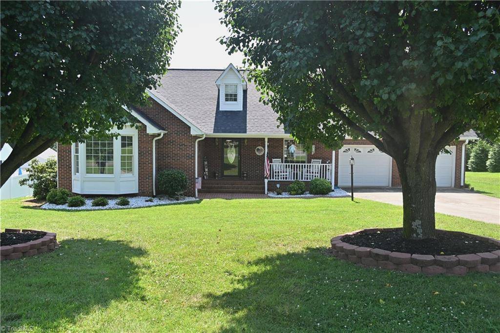 King, NC 27021,109 Barlow CT