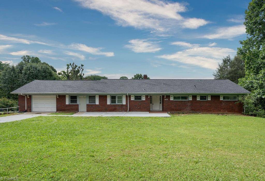 Winston-salem, NC 27105,168 Oak Summit RD
