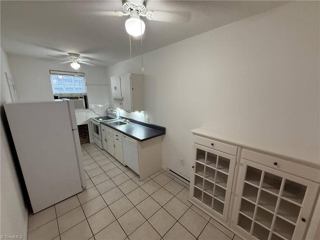 Winston-salem, NC 27101,1306 Glade ST #25