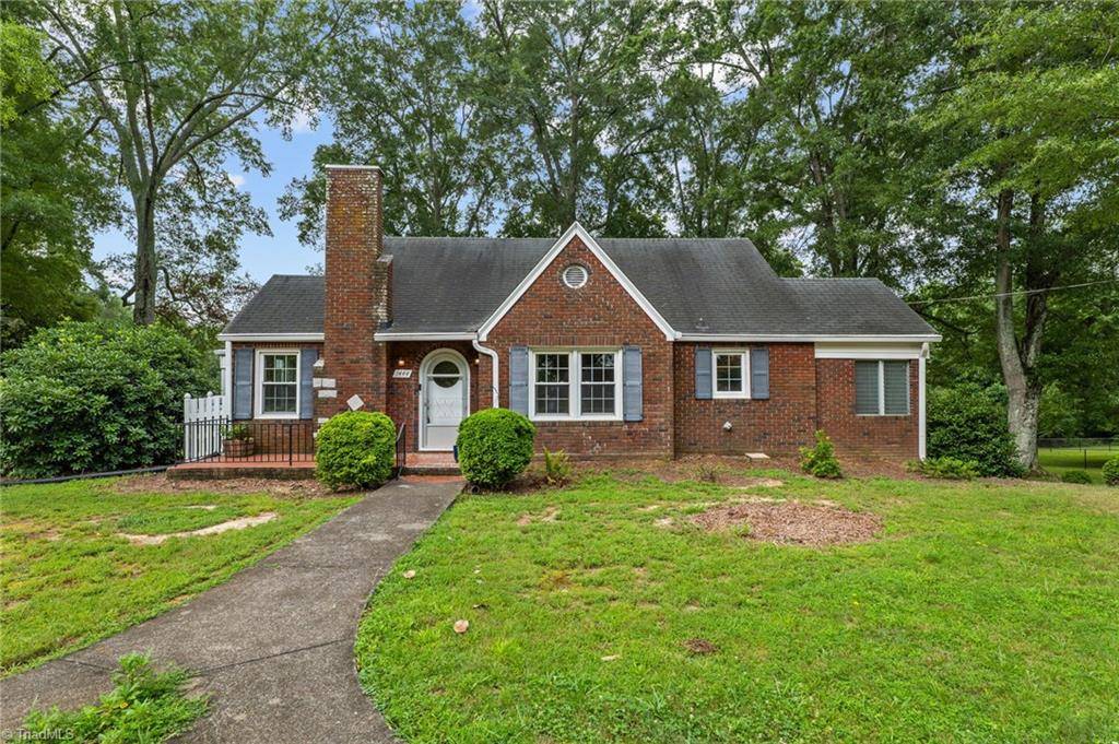 Yadkinville, NC 27055,1444 Courtney Huntsville RD