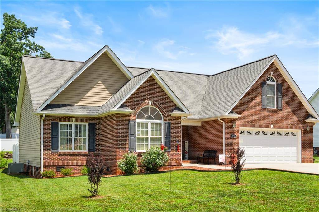 Claremont, NC 28610,3170 Riber LN